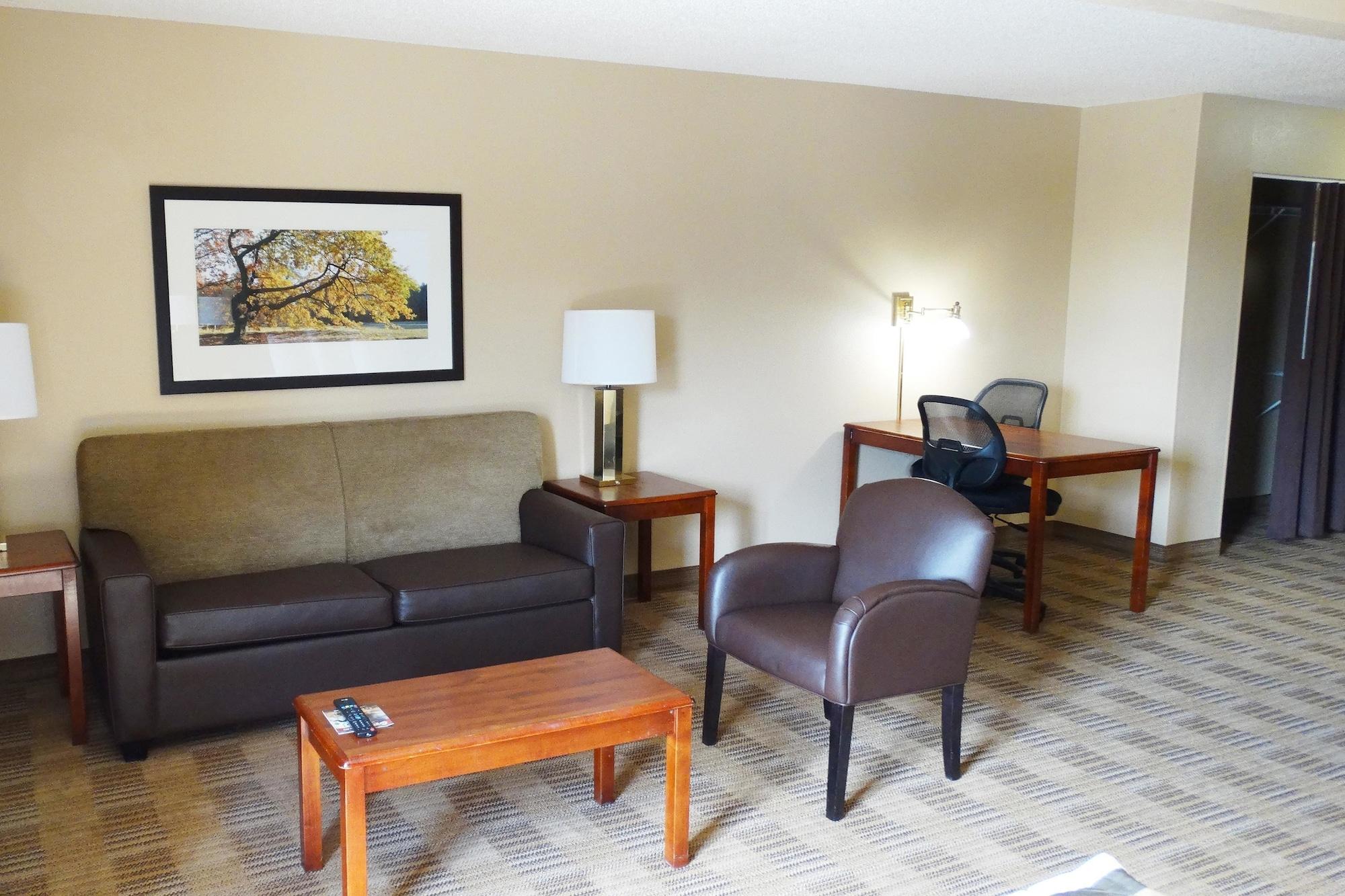Suburban Studios Copley Akron West Extérieur photo