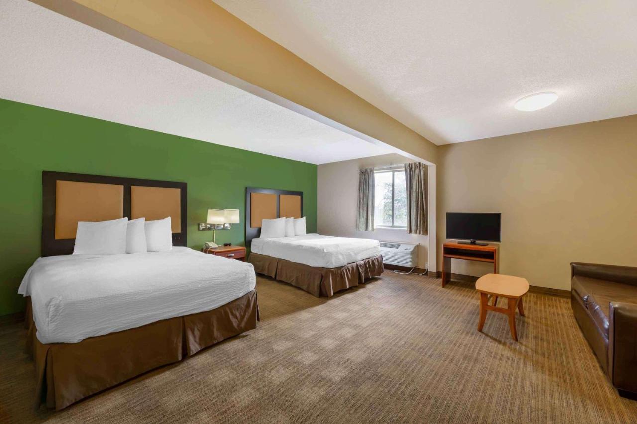 Suburban Studios Copley Akron West Extérieur photo